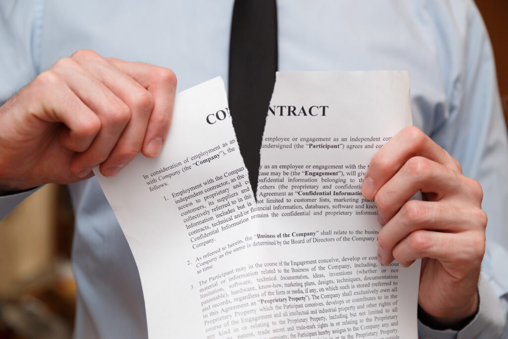 A homeowner canceling their contract with the help of Solar Cancellation Resource Center. 